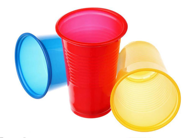 部分陶瓷杯是通過熱轉(zhuǎn)印杯機(jī)來實現(xiàn)的